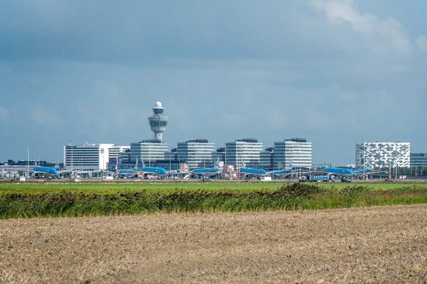 Schiphol skyline voor nieuws 12-12-2021 